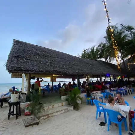 The New Big Tree Beach Resort-3